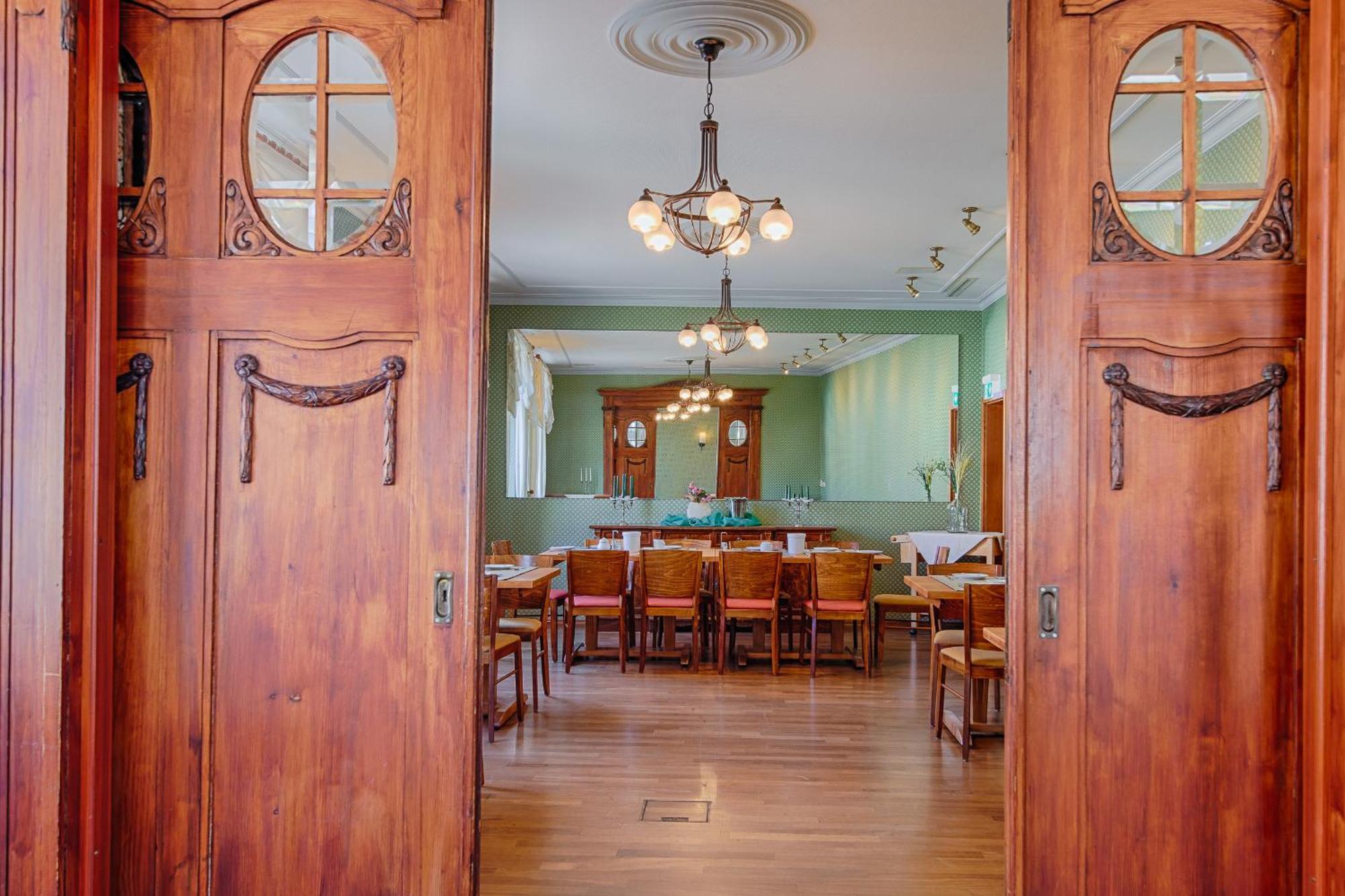 Hotel Fuersteneck Bernburg Εξωτερικό φωτογραφία
