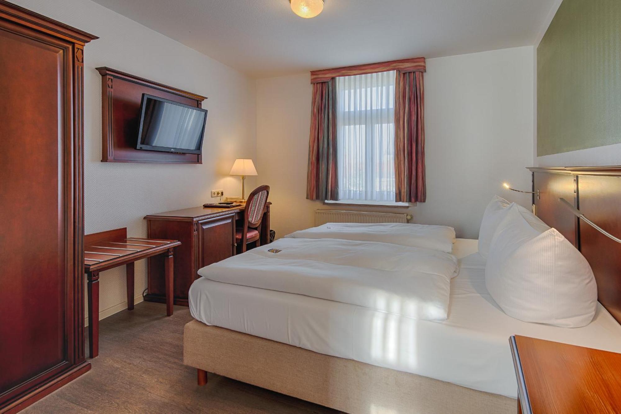 Hotel Fuersteneck Bernburg Εξωτερικό φωτογραφία