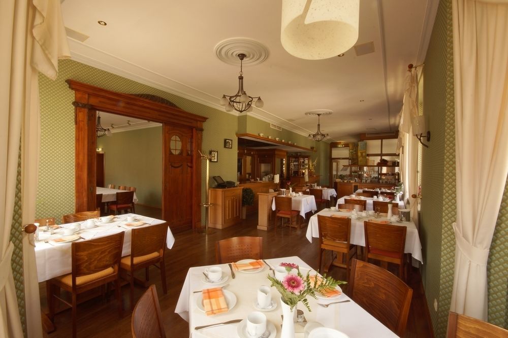 Hotel Fuersteneck Bernburg Εξωτερικό φωτογραφία