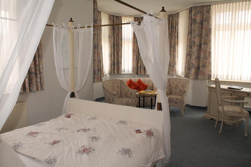 Hotel Fuersteneck Bernburg Εξωτερικό φωτογραφία