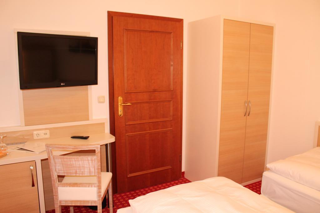 Hotel Fuersteneck Bernburg Εξωτερικό φωτογραφία