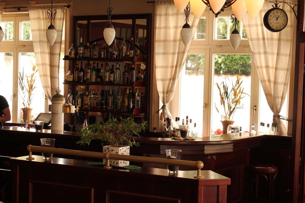 Hotel Fuersteneck Bernburg Εξωτερικό φωτογραφία