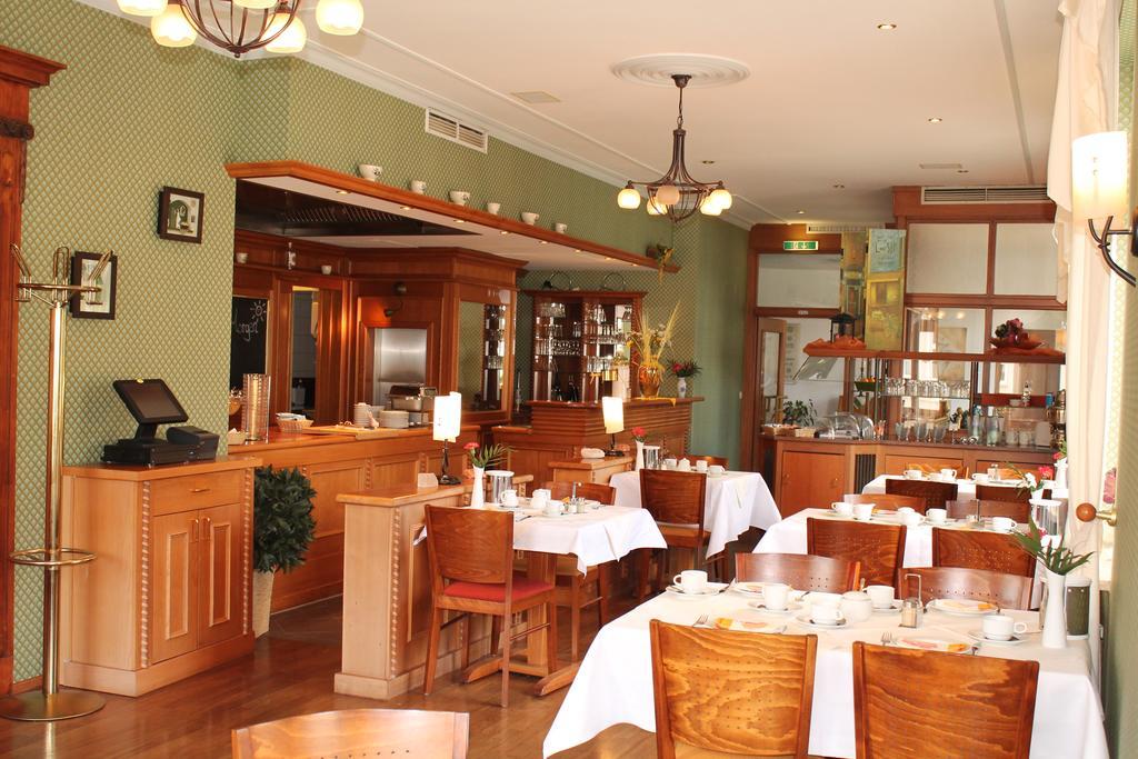Hotel Fuersteneck Bernburg Εξωτερικό φωτογραφία